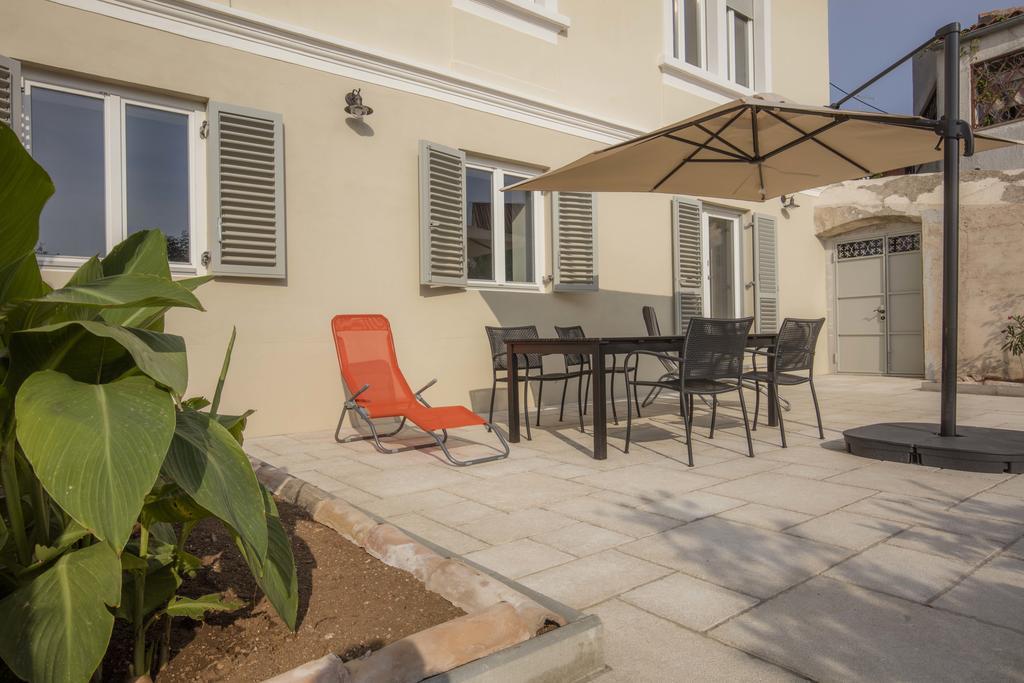 Apartments Villa Adrienne Mali Lošinj Kültér fotó