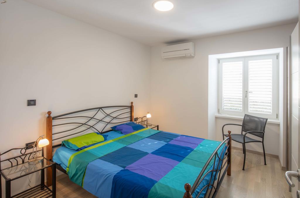 Apartments Villa Adrienne Mali Lošinj Kültér fotó