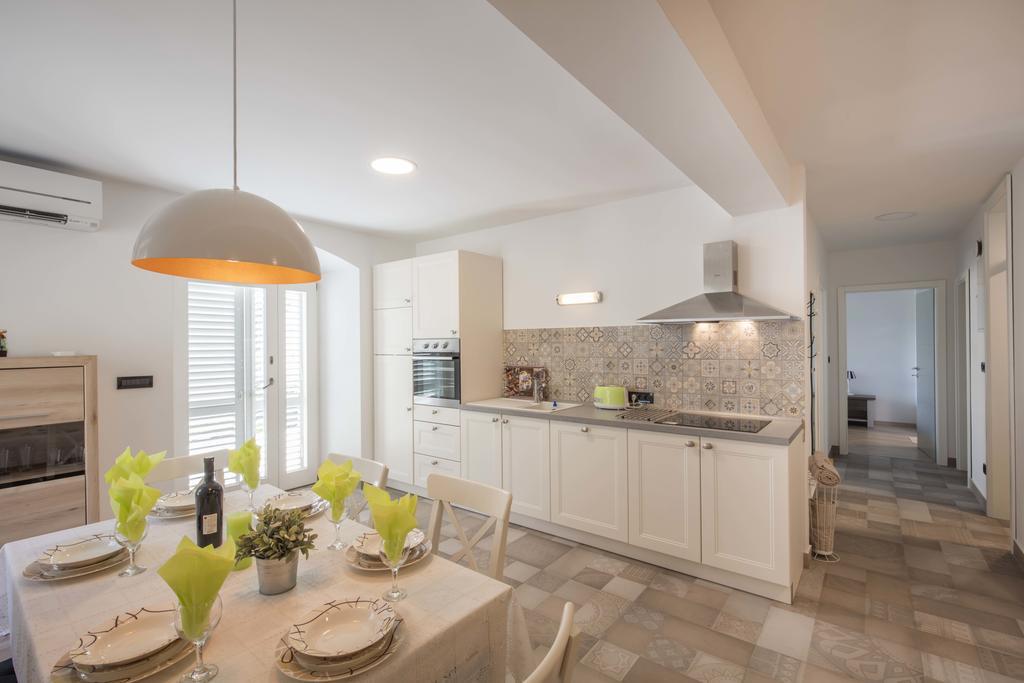 Apartments Villa Adrienne Mali Lošinj Kültér fotó
