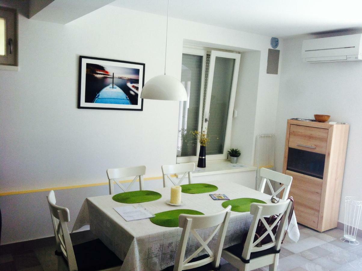 Apartments Villa Adrienne Mali Lošinj Kültér fotó