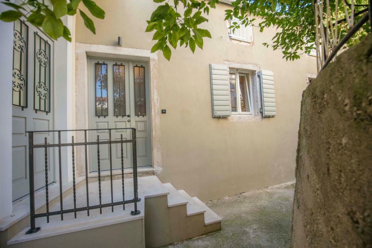 Apartments Villa Adrienne Mali Lošinj Kültér fotó
